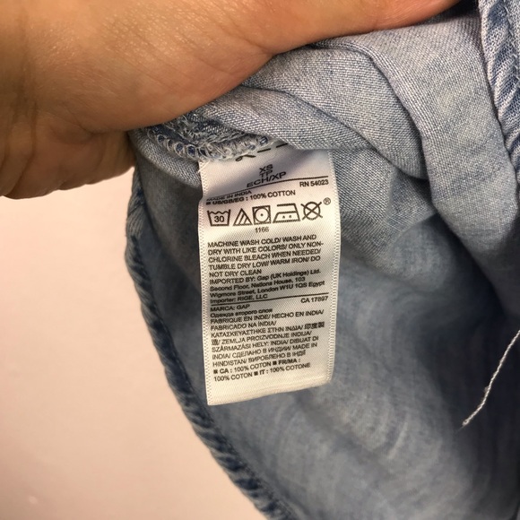 Gap Jean Button Up Short Sleeve Top - Picture 3 of 5